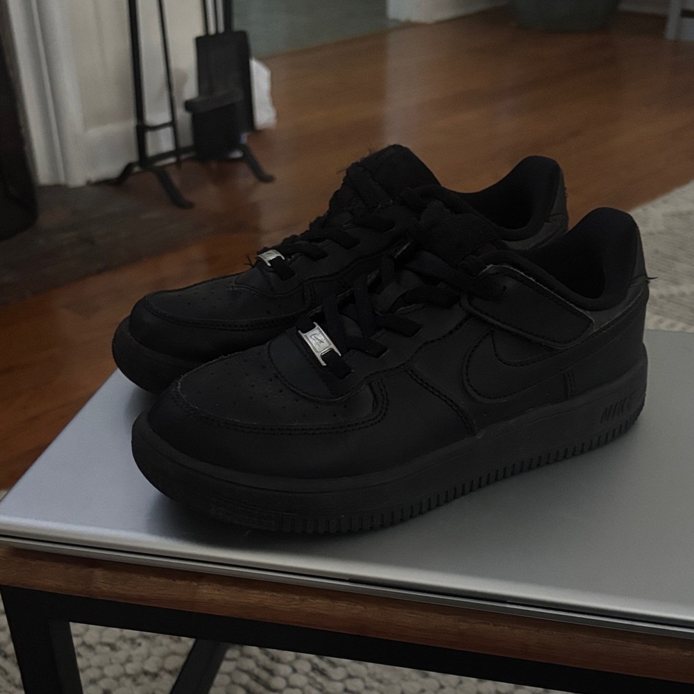Nike Kids Black Sneakers